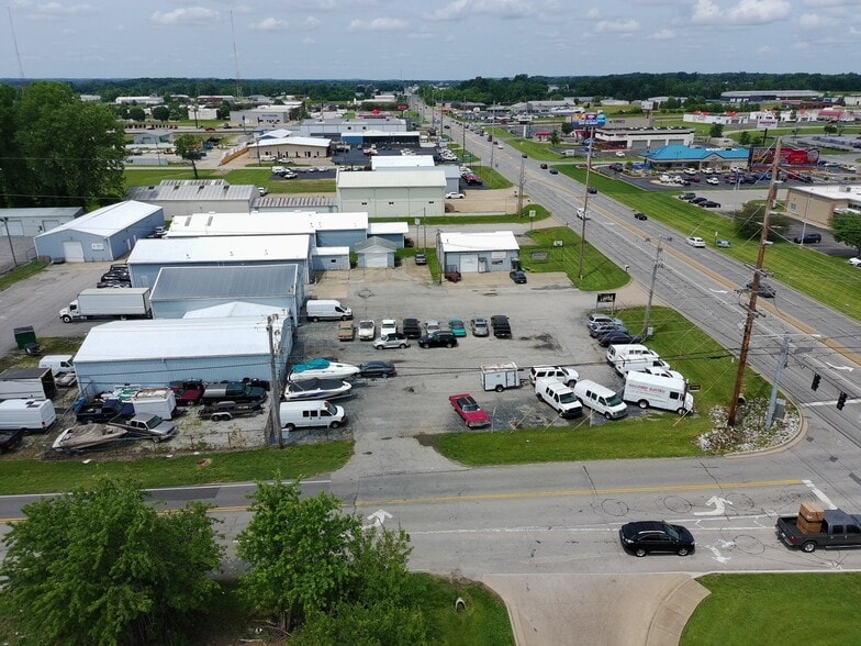 Multi-Tenant Inv./Redevelopment Site portfolio of 4 properties for sale on LoopNet.com - Building Photo - Image 2 of 18