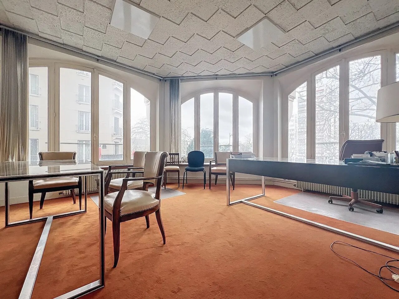 Office in Paris for sale Building Photo- Image 1 of 61