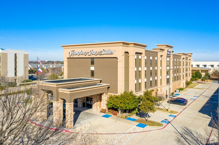 1600 Hurst Town Center Dr, Hurst, TX 76054