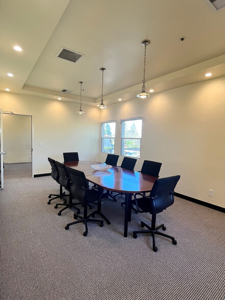 267 E Campbell Ave, Campbell, CA for lease - Interior Photo - Image 3 of 10