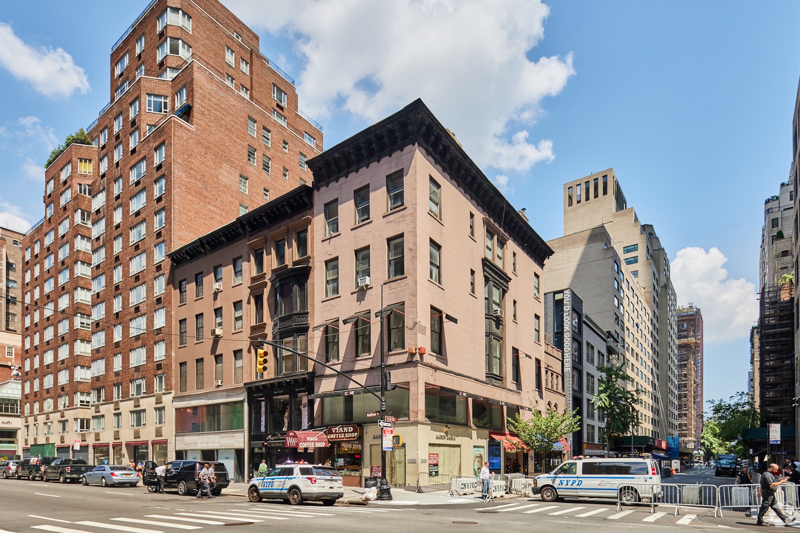 675 Madison Ave, New York, NY for lease Building Photo- Image 1 of 8