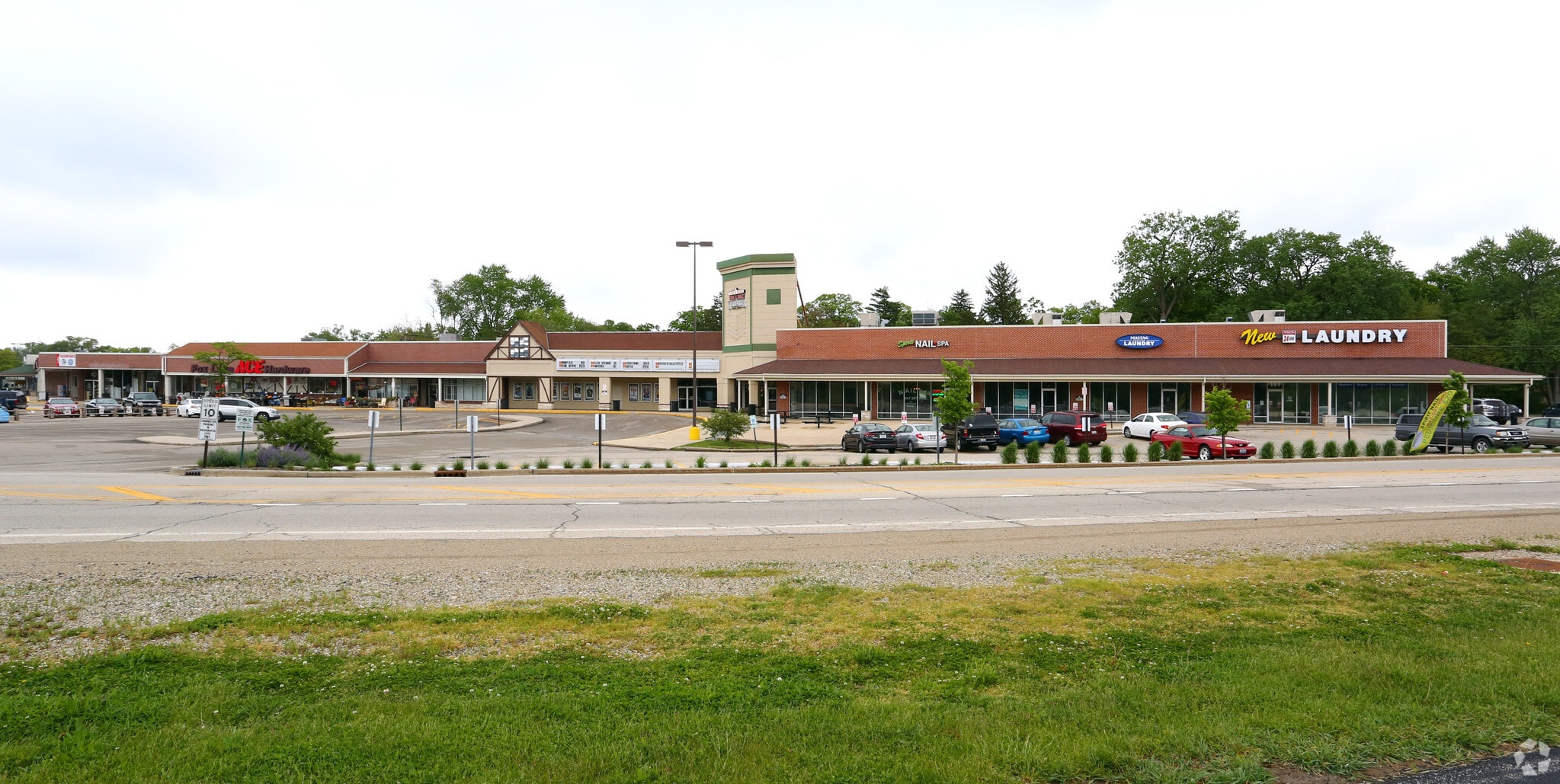 65 E Grand Ave, Fox Lake, IL 60020 Fox Lake Town Center