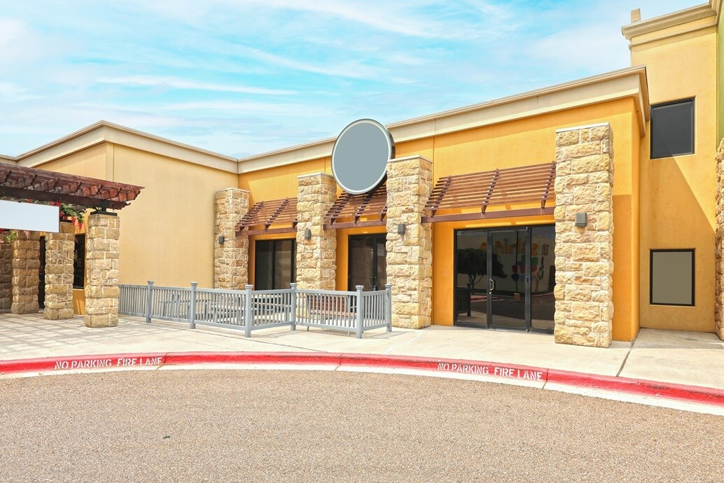2715 E Del Mar Blvd, Laredo, TX for sale Building Photo- Image 1 of 1