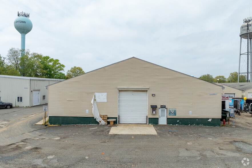 28-36 Harrison Ave, Englishtown, NJ for lease - Building Photo - Image 3 of 7