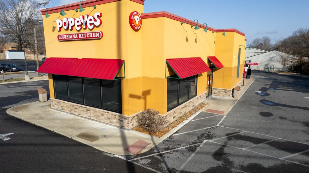 1018 Paris Rd, Mayfield, KY for lease - Building Photo - Image 1 of 4