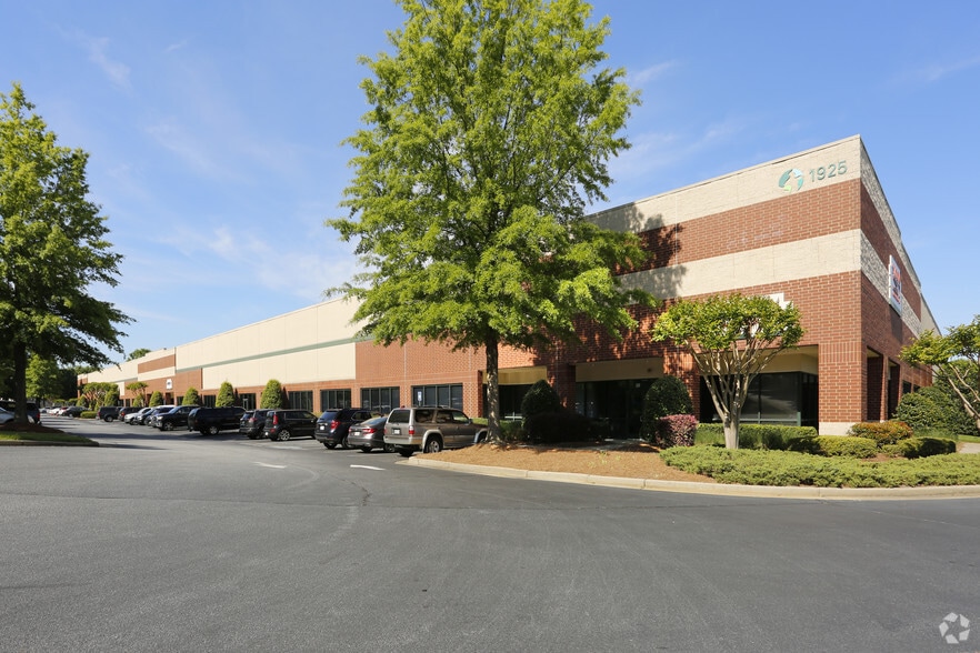 1925 Breckinridge Plz, Duluth, GA 30096