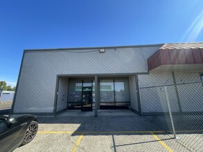 3170-3190 Lancaster Dr NE, Salem, OR for lease Building Photo- Image 2 of 6