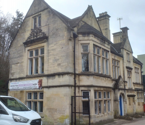 South Shore Rd, Stroud for sale Primary Photo- Image 1 of 1