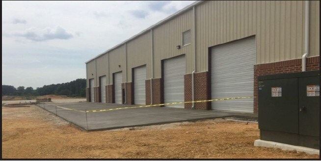 678 Metromont Rd, Hiram, GA for sale Primary Photo- Image 1 of 1