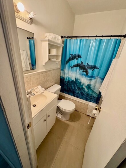 308 Monroe St, Hollywood, FL for sale - Interior Photo - Image 3 of 19