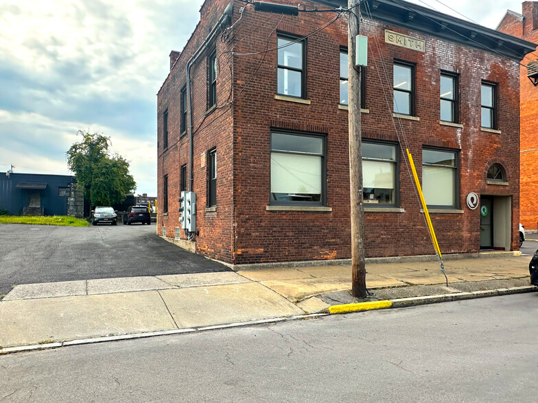 412 Main St, Utica, NY for lease - Building Photo - Image 2 of 41