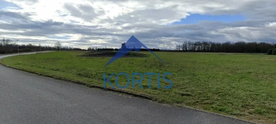 Land in Feillens for sale Building Photo- Image 1 of 3