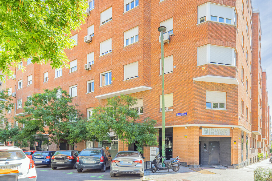 Calle De Fernández De La Hoz, 76, Madrid, Madrid for sale - Building Photo - Image 2 of 2