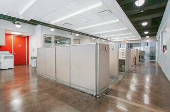 421 W 54th St, New York, NY for lease Interior Photo- Image 2 of 10