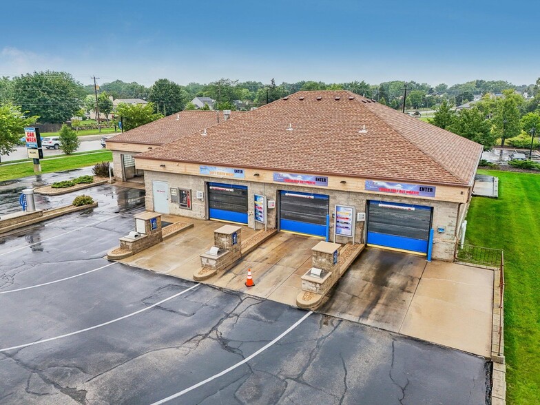 14967 W National Ave, New Berlin, WI for sale - Building Photo - Image 1 of 30