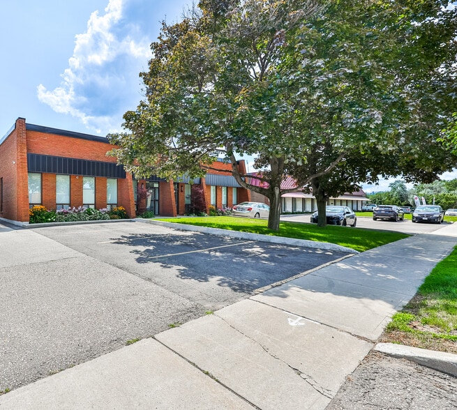 1290 Aimco Blvd, Mississauga, ON for sale - Building Photo - Image 1 of 1
