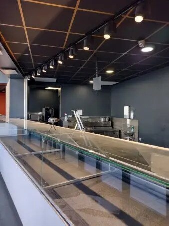 Flex in Perpignan for lease - Interior Photo - Image 3 of 4