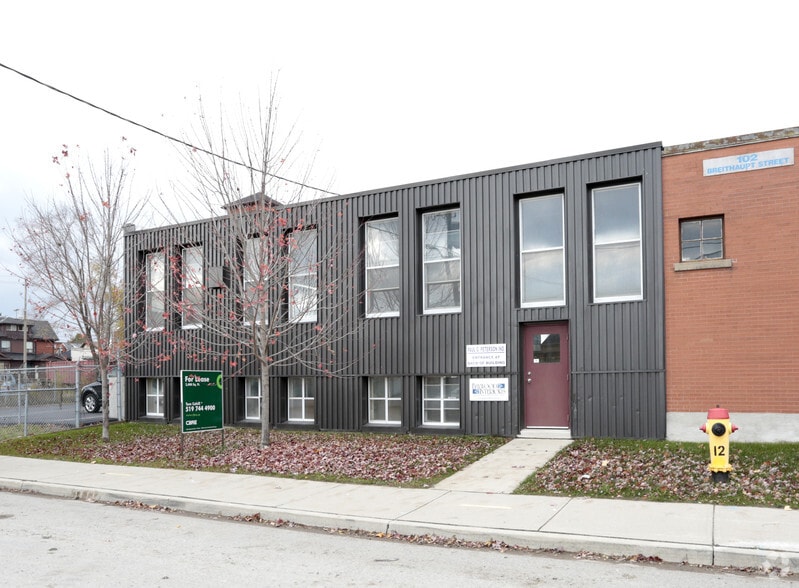 102 Breithaupt St, Kitchener, ON for lease - Primary Photo - Image 1 of 2