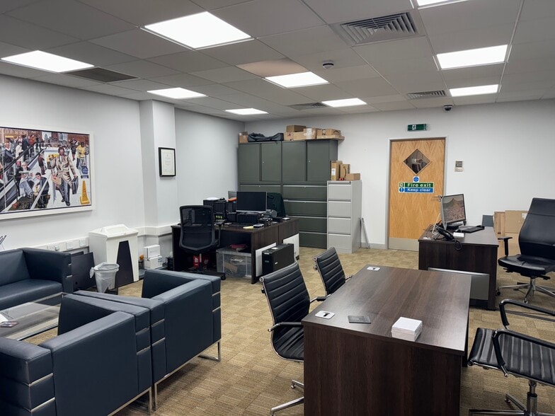 23-25 Tallon Rd, Brentwood for sale - Building Photo - Image 3 of 3