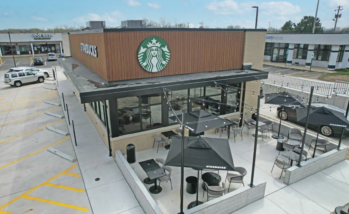 2082 S Mount Zion Rd, Decatur, IL for sale Primary Photo- Image 1 of 1