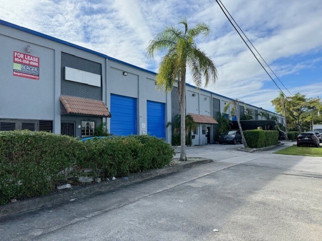 13251-13455 NE 17th Ave, Miami, FL for lease Building Photo- Image 1 of 2