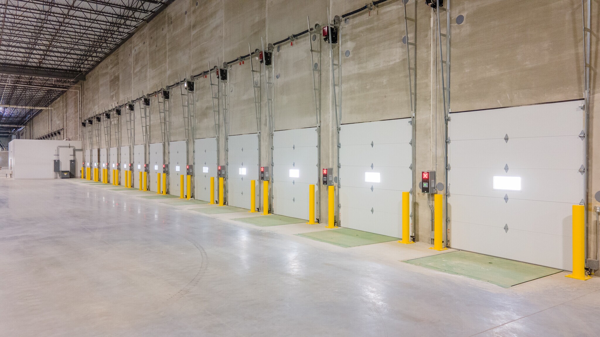 1901 Gateway Blvd, Beloit, WI for sale Interior Photo- Image 1 of 1