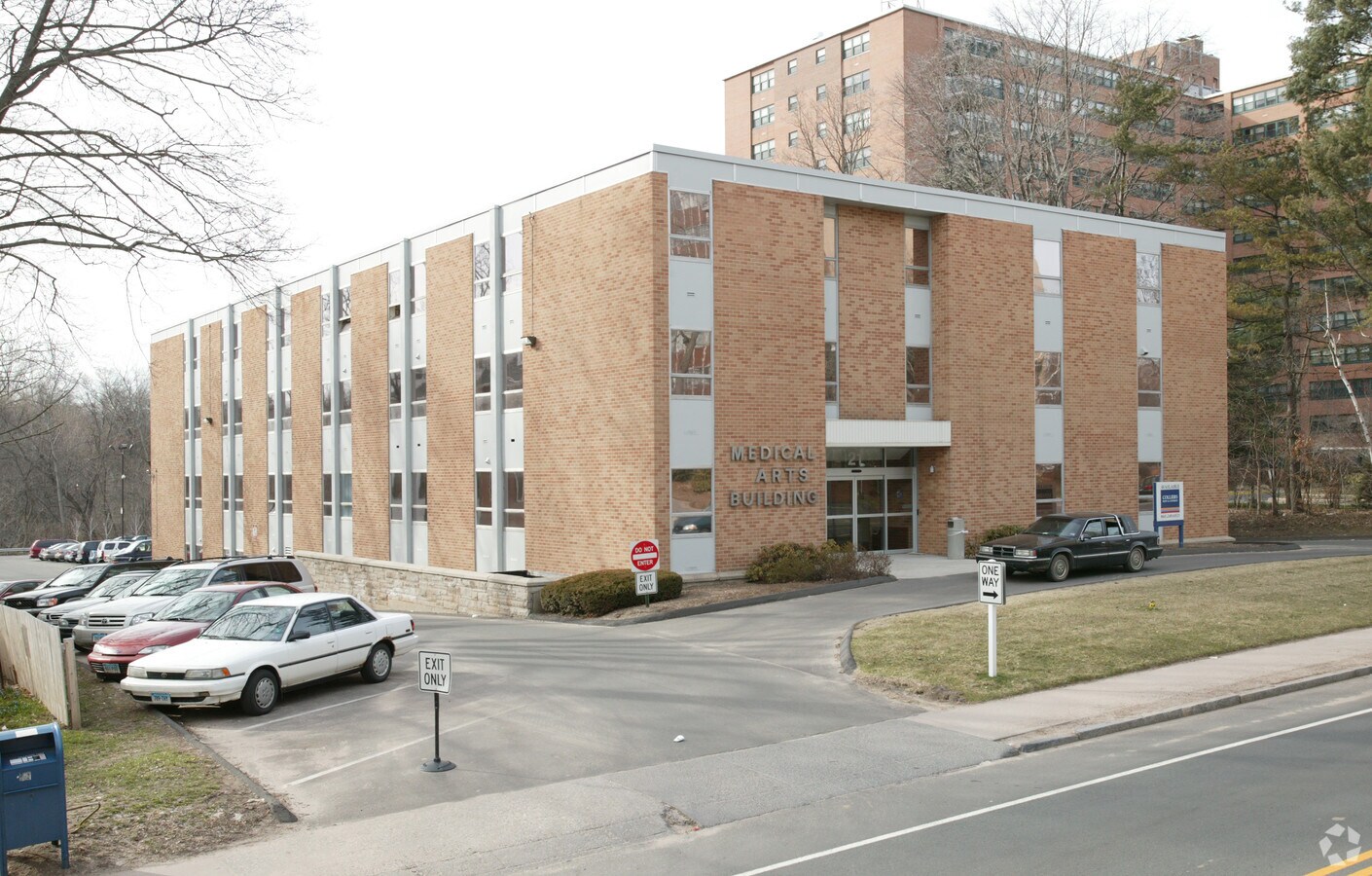 21 Woodland St, Hartford, CT, 06105 Medical Property For Sale