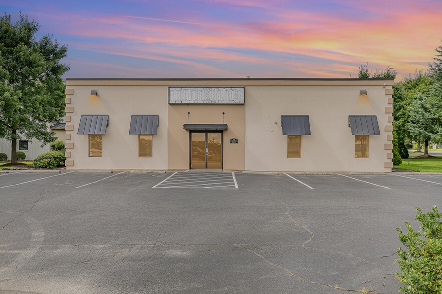 100 Industrial Dr, Fredericksburg, VA for sale - Building Photo - Image 3 of 57