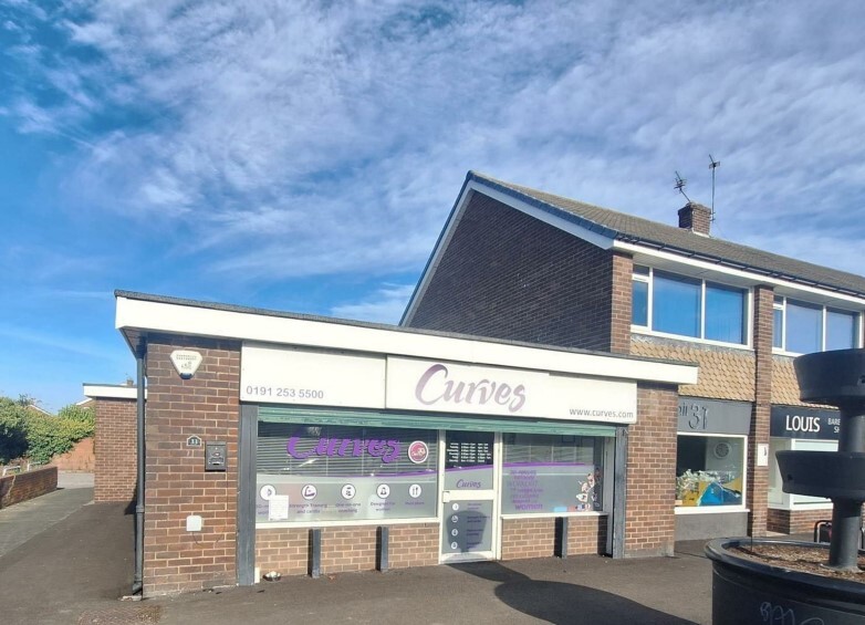 33 Farringdon Rd, North Shields for sale - Building Photo - Image 1 of 7