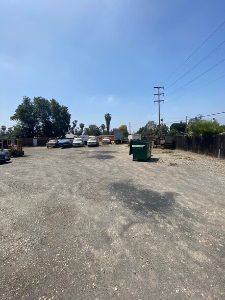 1186 Center St, Riverside, CA for lease - Building Photo - Image 3 of 23