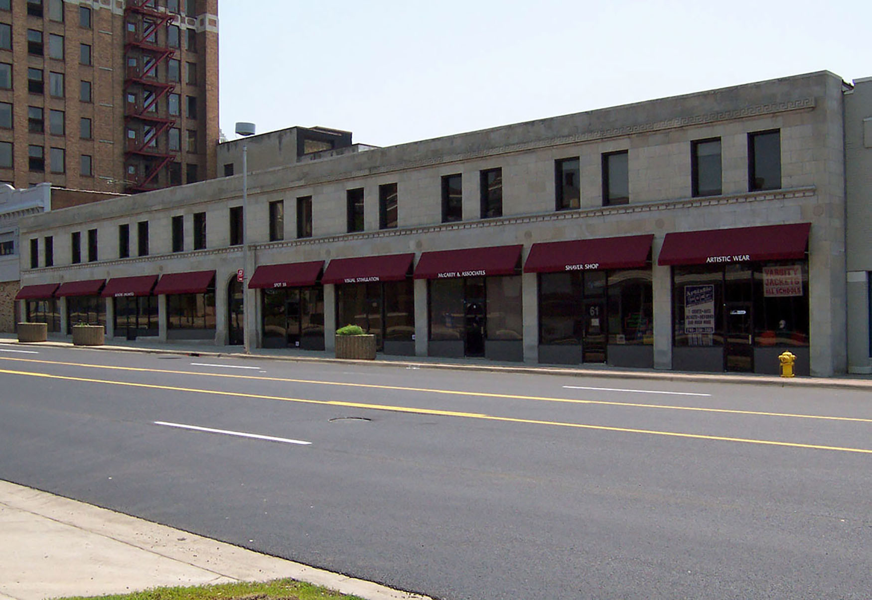 47-63 W Huron St, Pontiac, MI for lease Building Photo- Image 1 of 5