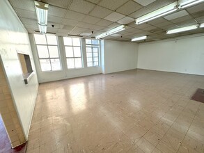 318-320 W 9th St, Los Angeles, CA for lease Building Photo- Image 2 of 11