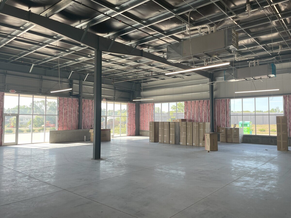 2240 Fletcher Ave, Lincoln, NE 68521 Office/Retail for Lease