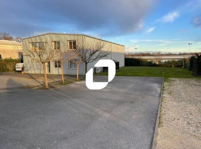 Location Bureaux 130 m² - Photo 1