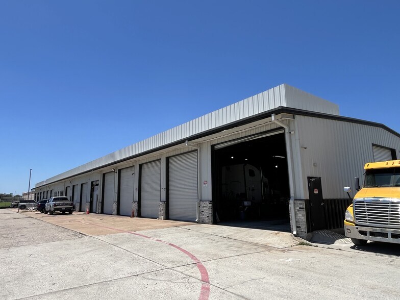 4201 Langley Rd, Houston, TX for sale - Building Photo - Image 2 of 5