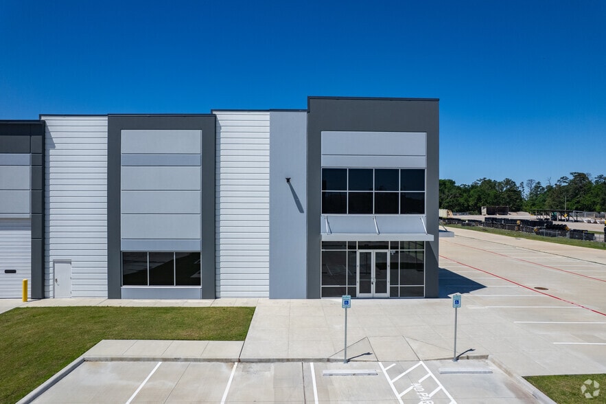 6955 Mesa Dr, Houston, TX for lease - Building Photo - Image 3 of 6