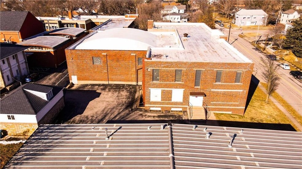 622 N Main St, Independence, MO for sale - Building Photo - Image 3 of 15