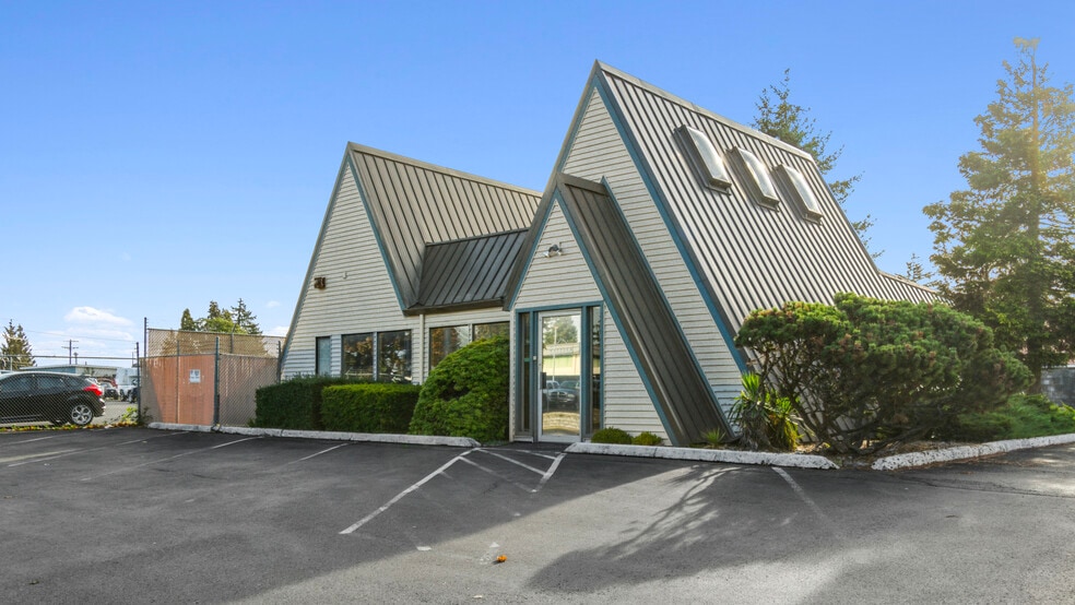 11221 Pacific Hwy SW, Lakewood, WA for sale - Primary Photo - Image 1 of 6