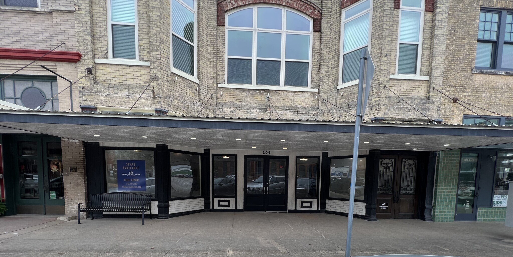 104 E 2nd St, Taylor, TX for sale Building Photo- Image 1 of 1