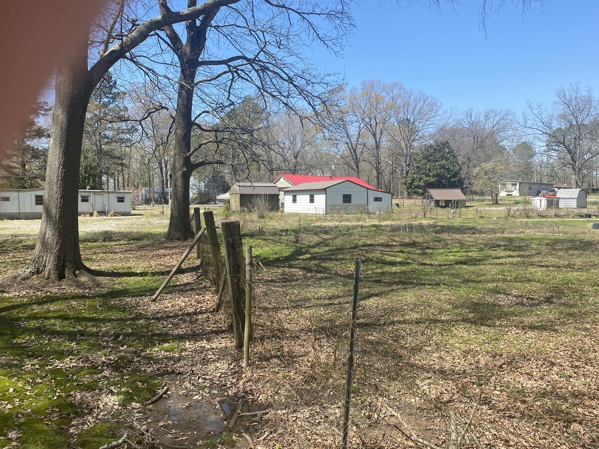 6218 Peters Rd, Jacksonville, AR 72076