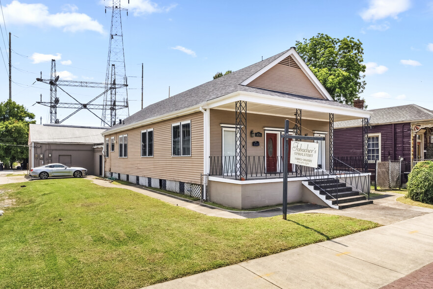 8704 Oak St, New Orleans, LA for lease - Primary Photo - Image 1 of 11