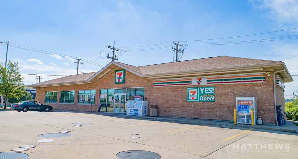 1800 Plainfield Rd, Crest Hill, IL for sale - Building Photo - Image 1 of 1