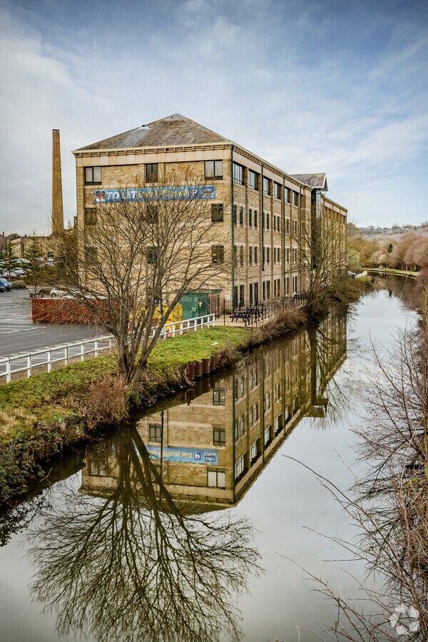 Salts Mill Rd, Shipley, WYK BD17 7TD The Waterfront