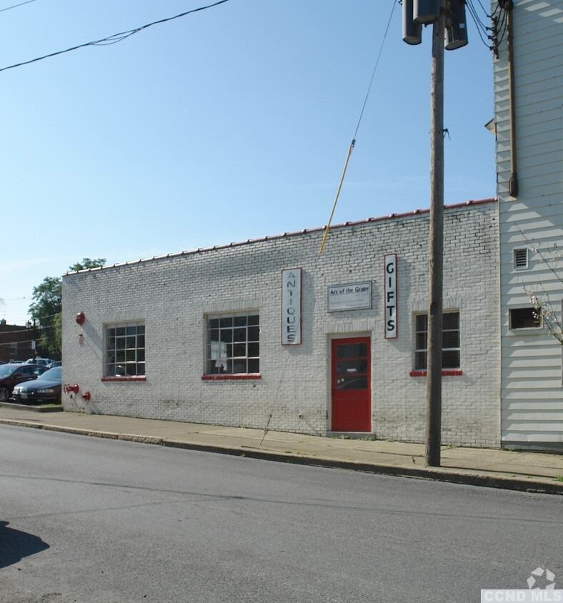 517-519 Columbia St, Hudson, NY for lease Building Photo- Image 1 of 29