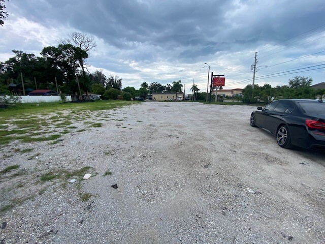 8331 66th St N, Pinellas Park, FL for lease - Building Photo - Image 3 of 9