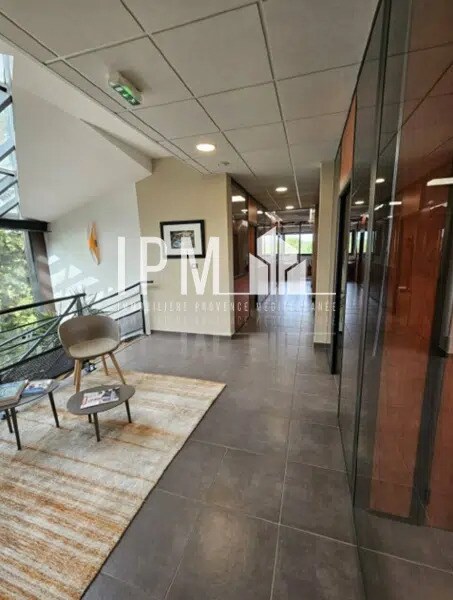 Location Bureaux 525 m²