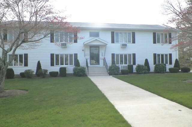 300 Old County Rd, Smithfield, RI for sale Other- Image 1 of 1