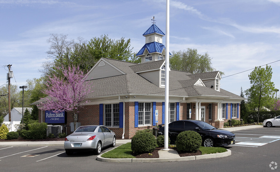 4 Vacant Bank Properties portfolio of 4 properties for sale on LoopNet.com - Building Photo - Image 1 of 3