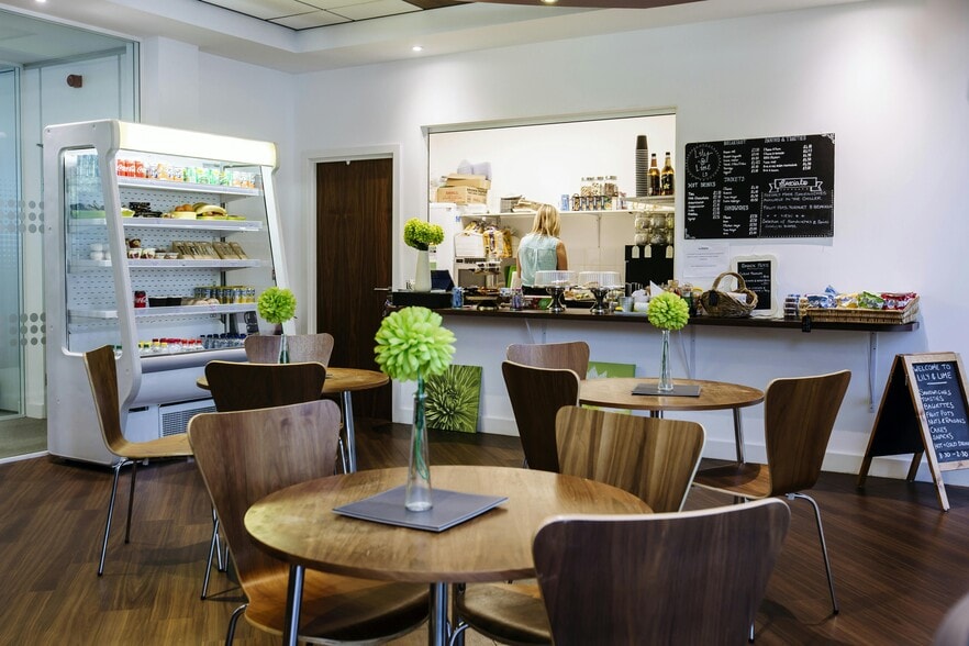 Kingston Cres, Portsmouth for sale - Building Photo - Image 1 of 3