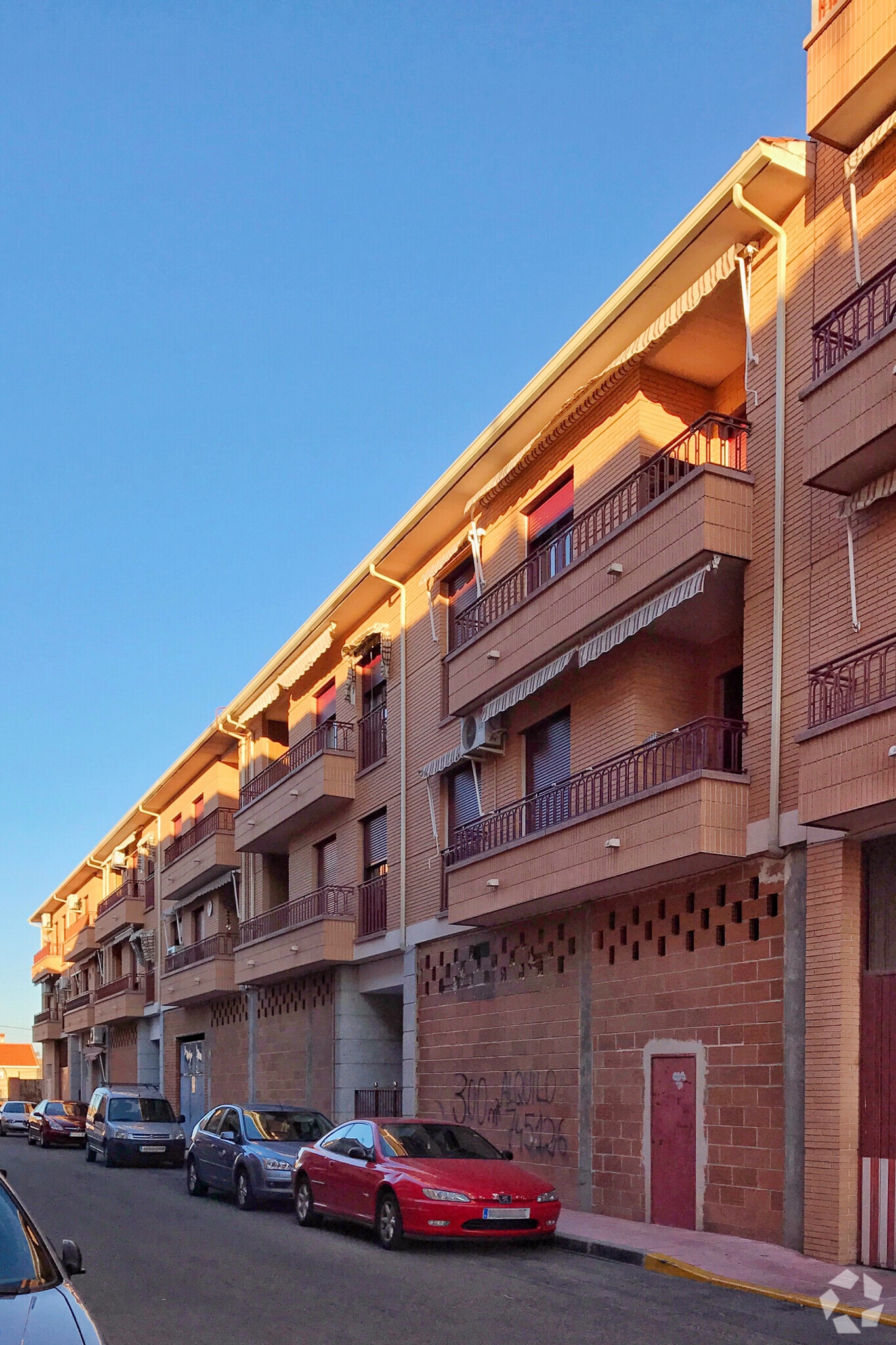 Calle Batalla de Brunete, 4, Torrijos, Toledo for lease Primary Photo- Image 1 of 3